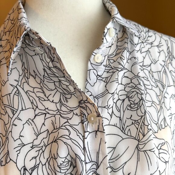 Banana Republic Black and White Floral Blouse - Picture 1 of 9